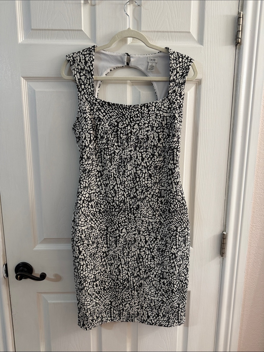 Cache Black & White Printed Midi Sheath Dress